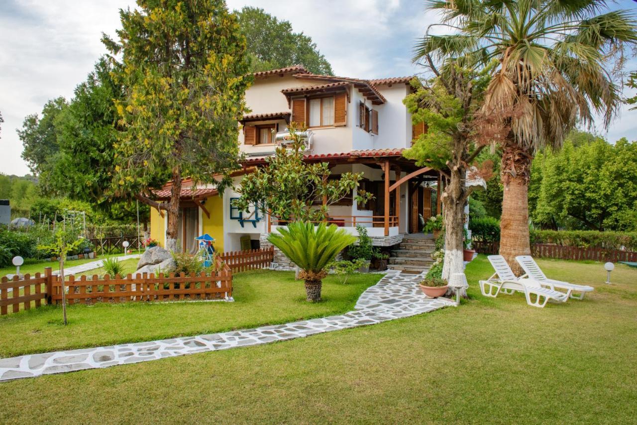 Villa Palmera Ierissós Exterior foto